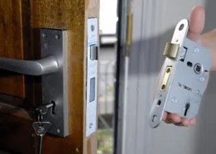 Aqua Locksmith Store Glencoe, IL 847-603-3331 - 6-Locks-Replace